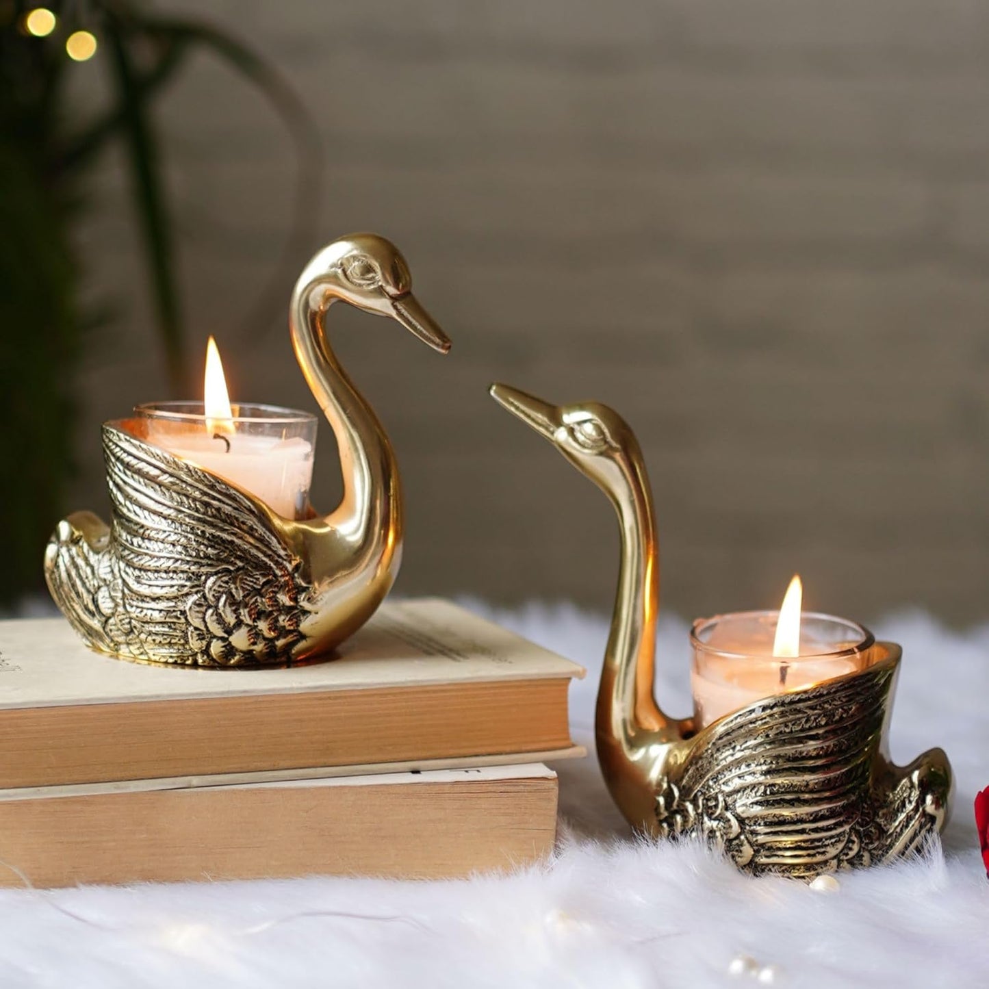 Luxeberry Aluminium Pair of Swans with Gift Box for Good Luck | Feng Shui Love Gifts Candle Holder for Home Decor Living Room | Showpiece Anniversary Wedding Gifts for Couple (Candles not Included) Gold