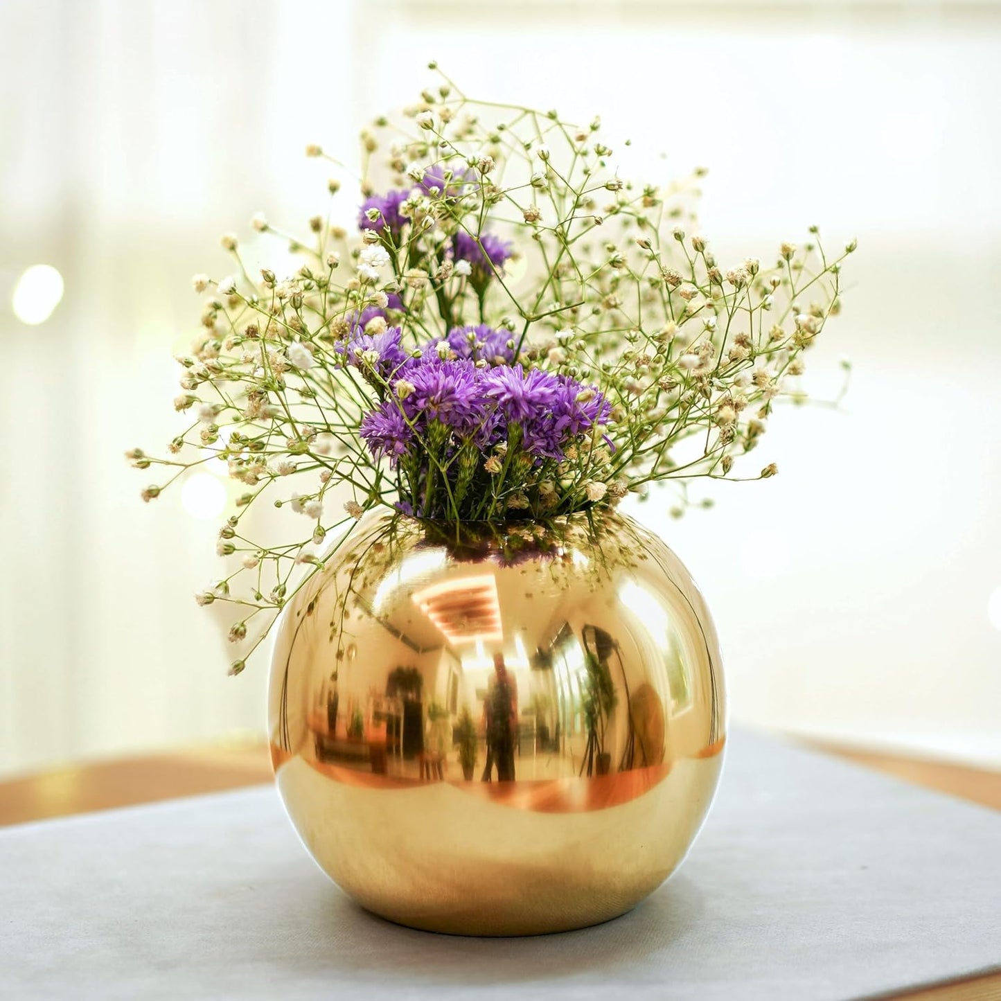 Luxeberry Metal Ball Round Metal Vase for Home Décor | Table Decorative Flower Pot for Valentine’s Day | Perfect Couple Gift for Wedding, Anniversary, Birthday | Gold, Small (Flower Not Included)